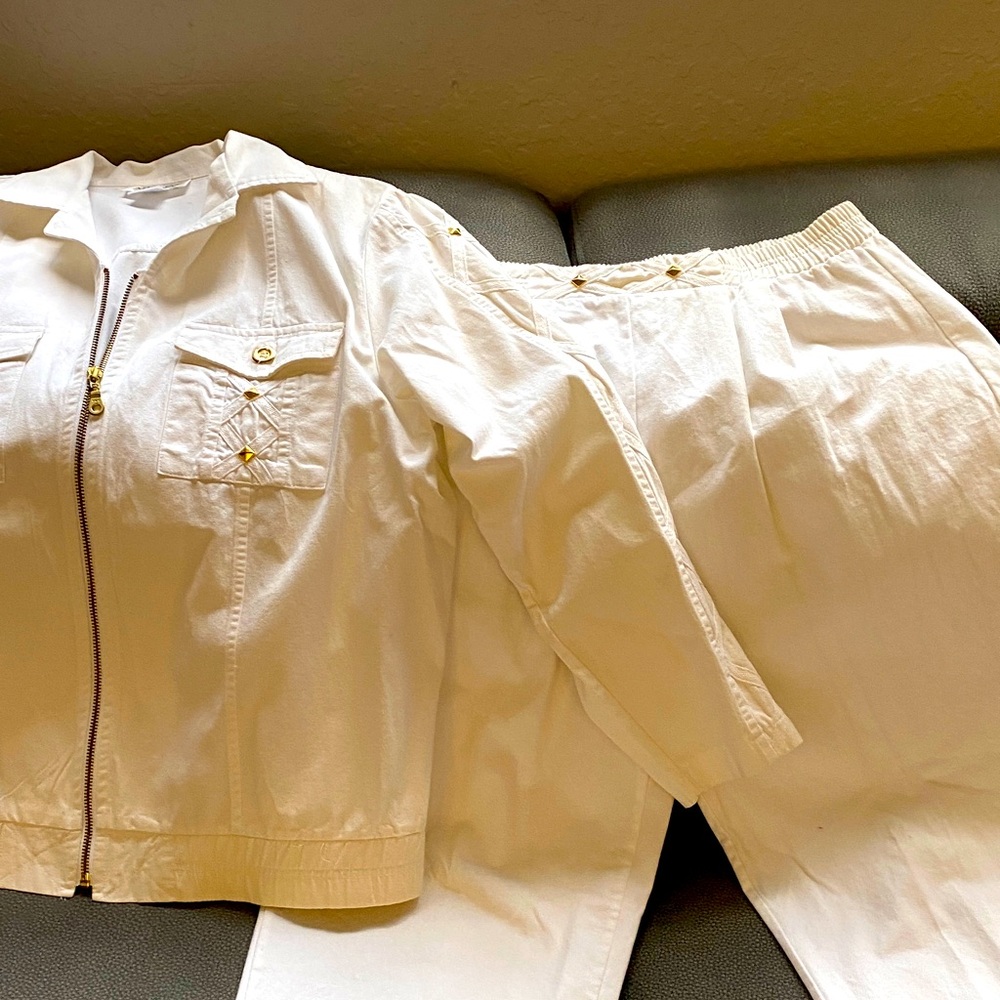 Adolfo Cream Women's Pantsuit